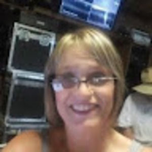 Meet your Posher, Jennie